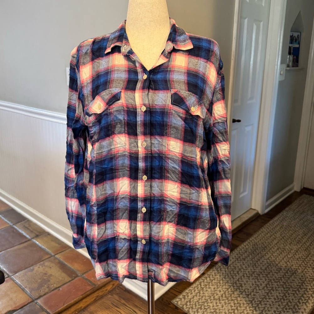 Blue and Pink Plaid Gap flannel Women’s shirt - Picture 1 of 6
